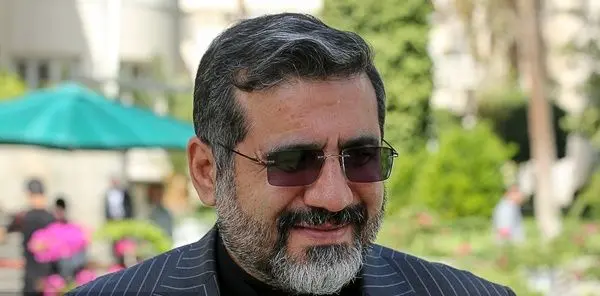 عده‌ای معیشت هنرمندان را به بازی‌های سیاسی‌شان گره زده‌اند/ نهادهای امنیتی مشکلی با برگزاری فعالیت‌های هنری ندارند