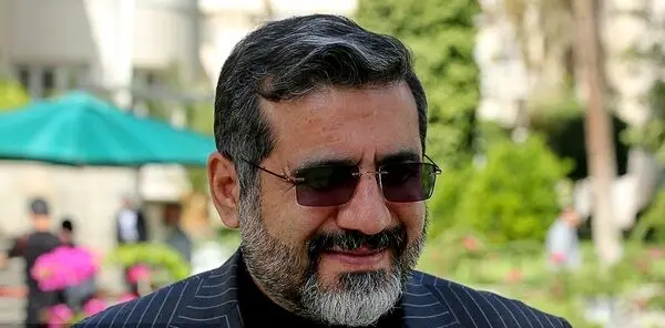عده‌ای معیشت هنرمندان را به بازی‌های سیاسی‌شان گره زده‌اند/ نهادهای امنیتی مشکلی با برگزاری فعالیت‌های هنری ندارند
