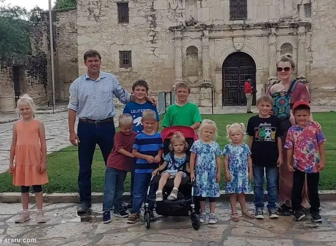 (تصاویر) یک زوج با ۱۲ سال زندگی مشترک و ۱۲ فرزند