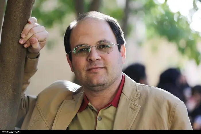 مسئولان رده بالا کنار مردم باشند/ باید صدای کودکان باشیم