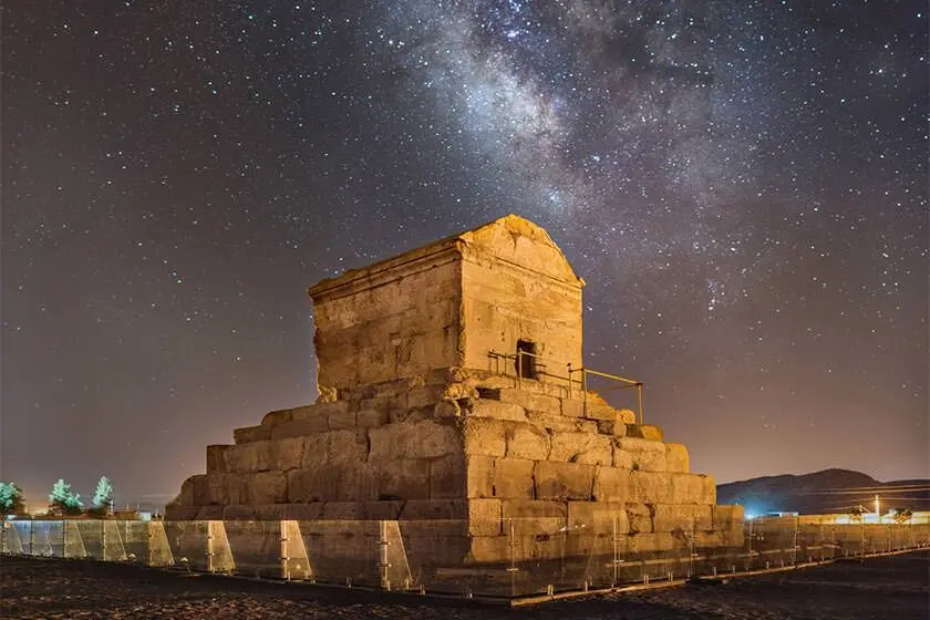 میراث اجازه دستکاری در عرصه آثار ثبت جهانی را ندارد/ خطر فرونشست زمین تنها برای آثار باستانی نیست، شهرها و روستاها نیز در خطرند
