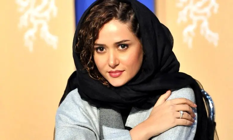 دلداری پریناز ایزدیار به ستاره پسیانی / عکس

