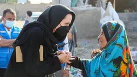  آنجلینا جولی در بین مردم یمن + فیلم