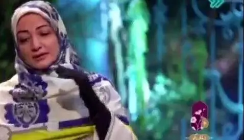 ماجرایی که اشک مجری تلویزیون را روی آنتن زنده درآورد
