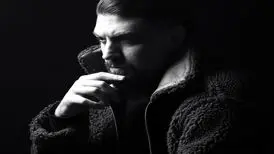 عکسی از امیرحسین فتحی در نقش شهید
