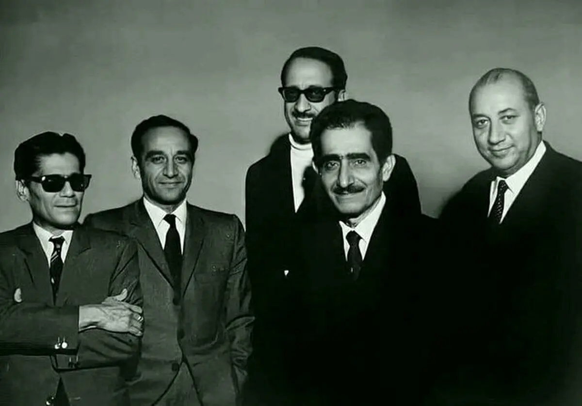 عکس دو استاد بزرگ موسیقی ایران روی جلد یک چیپس
