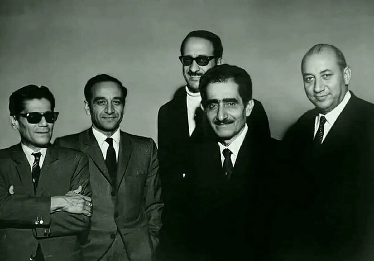 عکس دو استاد بزرگ موسیقی ایران روی جلد یک چیپس
