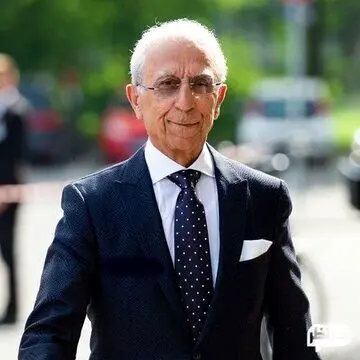 انتقاد روزنامه ایران از هو شدن سمیعی در کنسرت ابی
