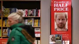 خاطرات یک شاهزاده صدرنشین پرفروش‌ها شد
