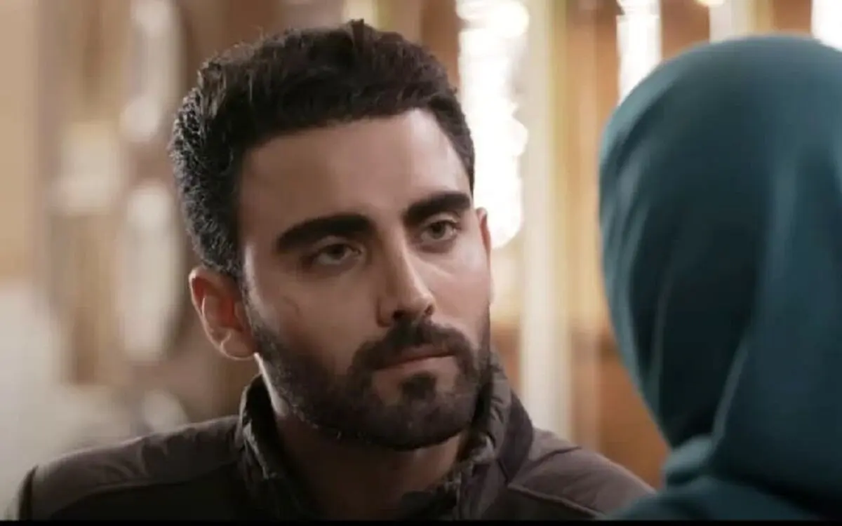 جنجال بازیگر سریال بی‌همگان با شلوارک در خیابان (عکس)
