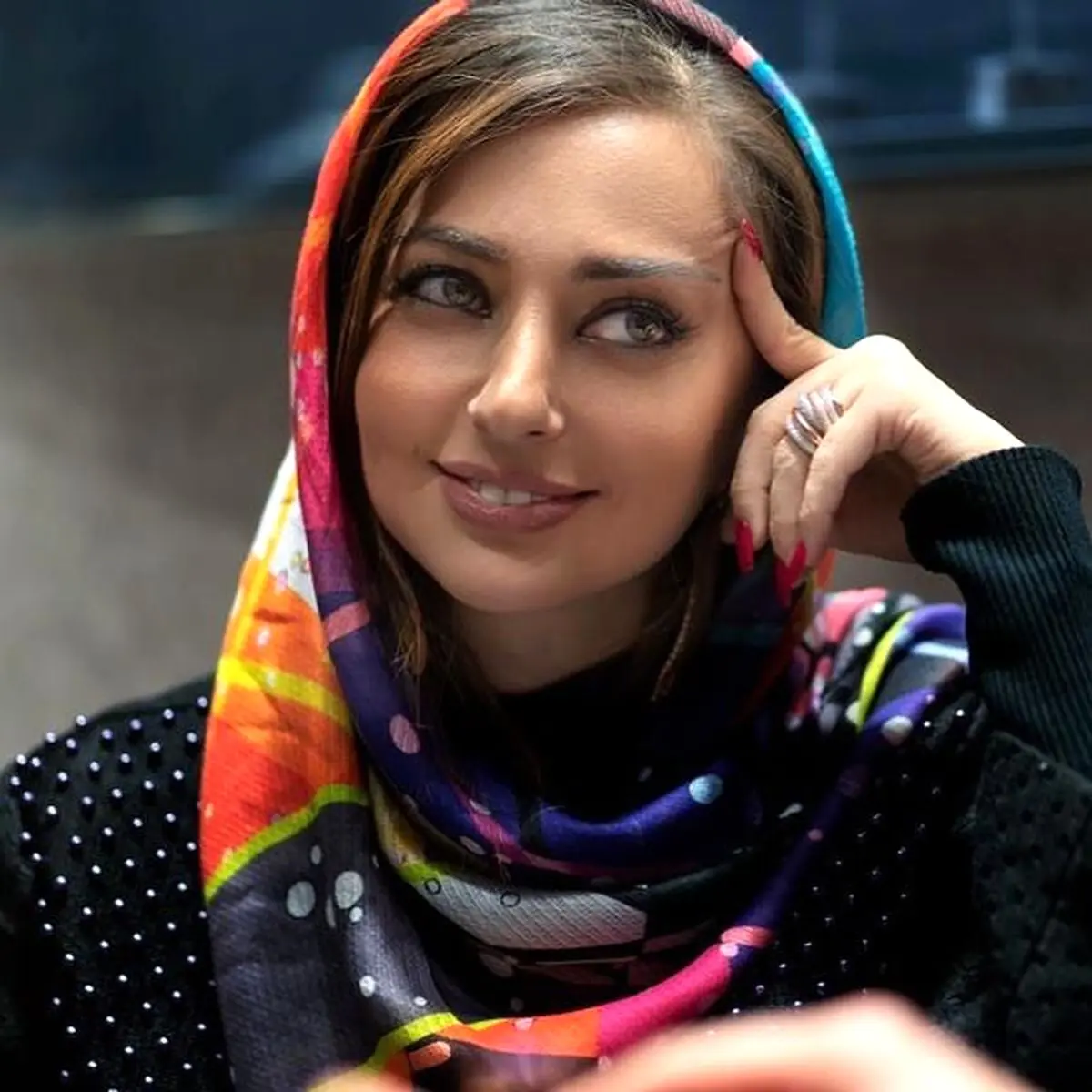هم‌خوانی نفیسه روشن با برادر آرون افشار در کنسرت/ ویدئو