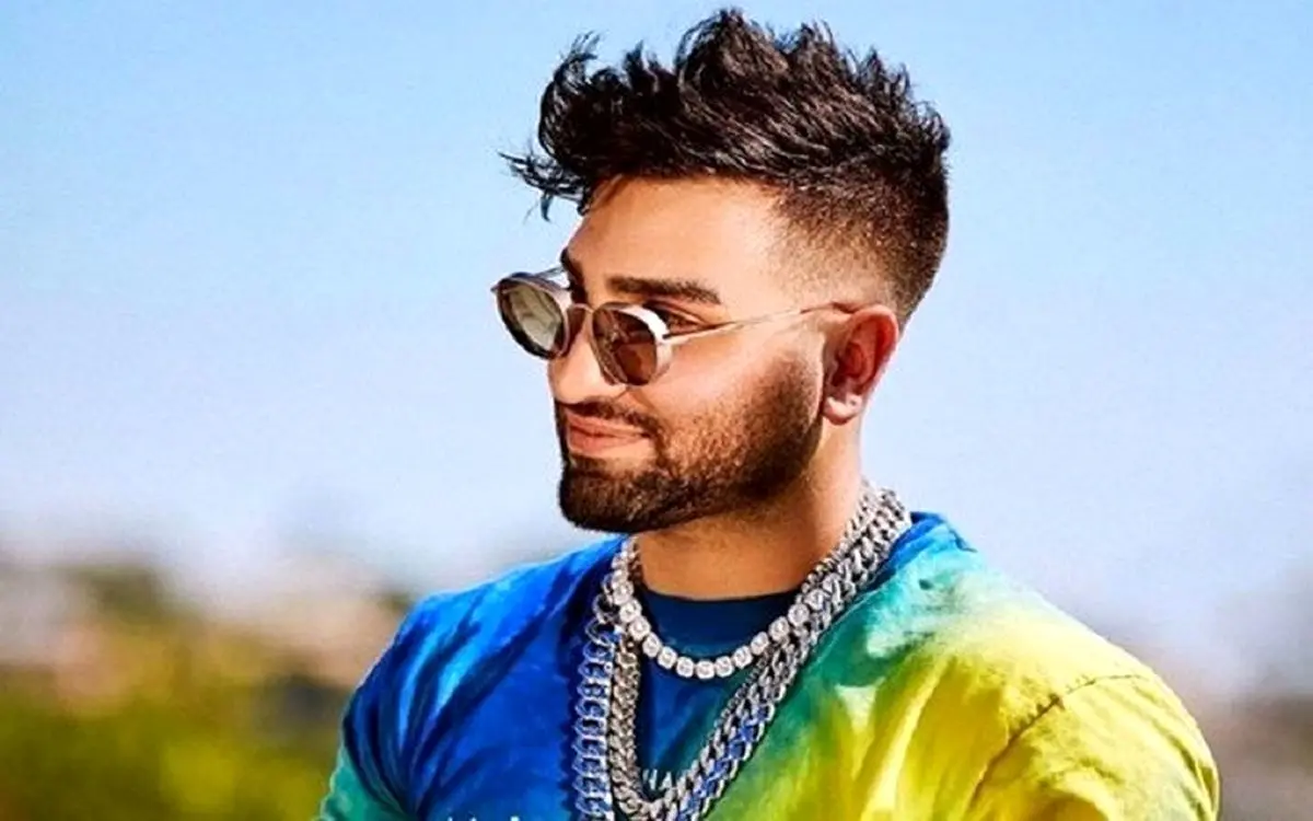 حسین تهی: از اینکه قمار را تبلیغ کردم پشیمانم/ دکترها قطع امید کرده بودند اما مادرم برای امام حسین نذر کرد و شفا گرفتم/ کسی که راه زود پول درآوردن را نشانت می دهد، زود از او فرار کن/ ویدئو
