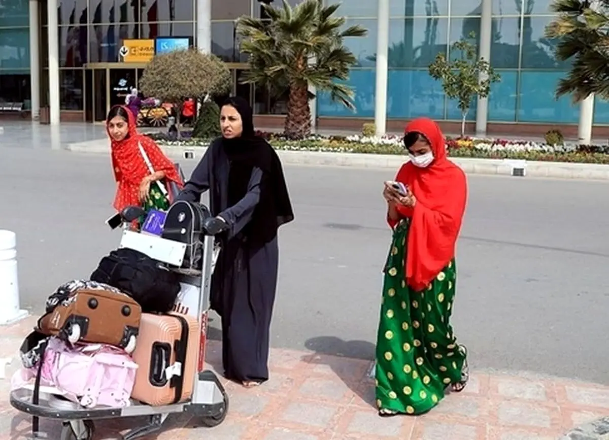۲۵۰ هزار تومان از گردشگران خارجی مشهد مقدس دریافت می‌شود
