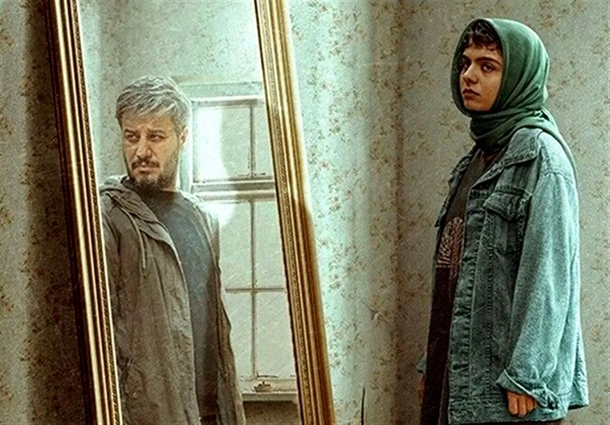 «کت چرمی» با بازی جوادعزتی اکران آنلاین می‌شود
