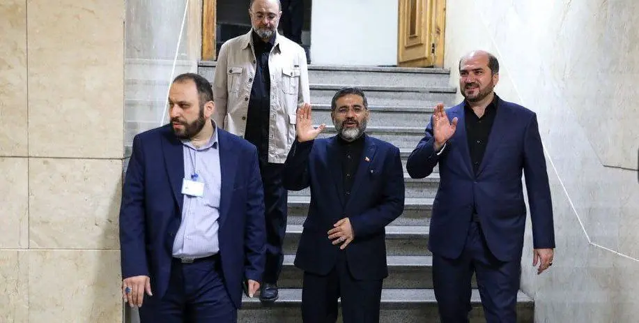 بیانیه‌ی وزیر ارشاد پس از ردصلاحیت: از حُسن ظن [نامه‌ی] «همکاران خود» [به شورای نگهبان] تشکر می‌کنم/ به کسی رأی دهید که بیشترین قرابت با «آیت‌الله رییسی» دارد