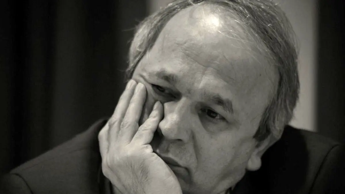 عباس عبدی درباره خودکشی ابراهیم نبوی: خشکم زد؛ همه مسئولیم/ علی ربیعی ای کاش مسیر برای برگشت کشورش برای او فراهم می‌بود
