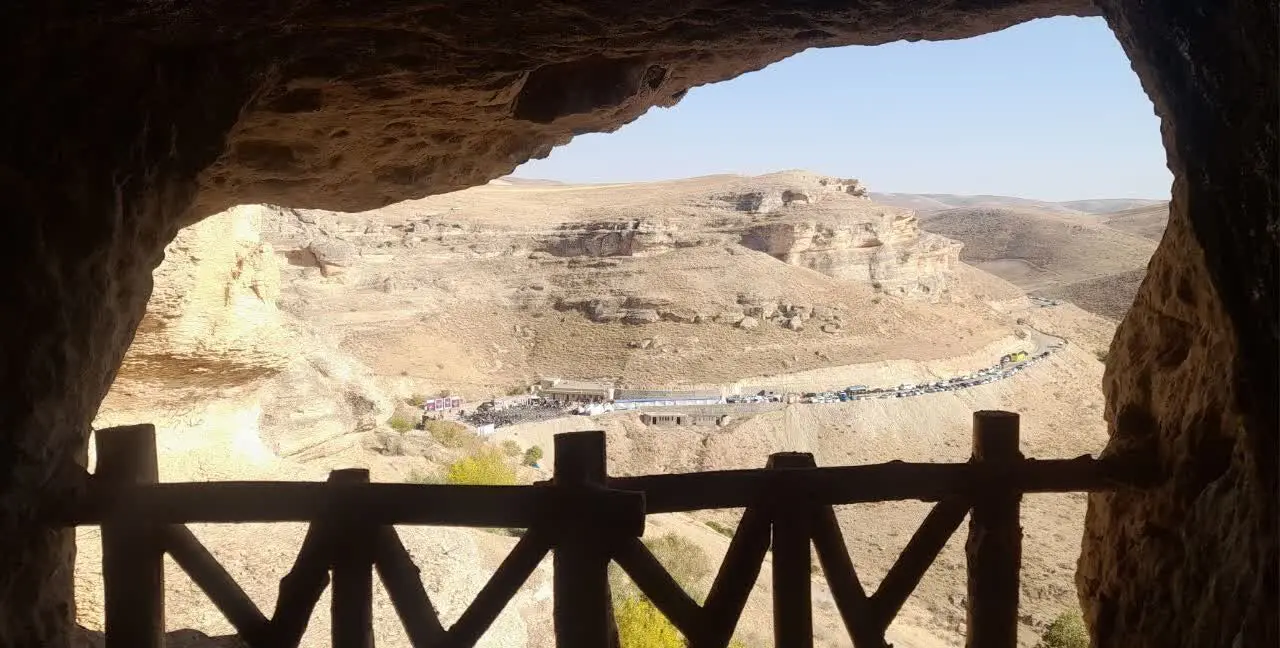 غار کرفتو و قلعه زیویه آماده میزبانی از مسافران نوروزی است