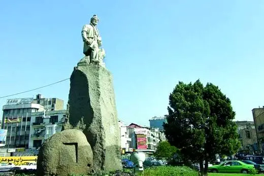ایتالیایی‌ها به داد مجسمه فردوسی می‌رسند
