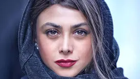 حکم دادگاه آزاده صمدی به دلیل کشف حجاب/ عکس