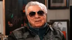 اولین تصاویر از مراسم یادبود اکبر گلپا در منزلش/ ویدئو
