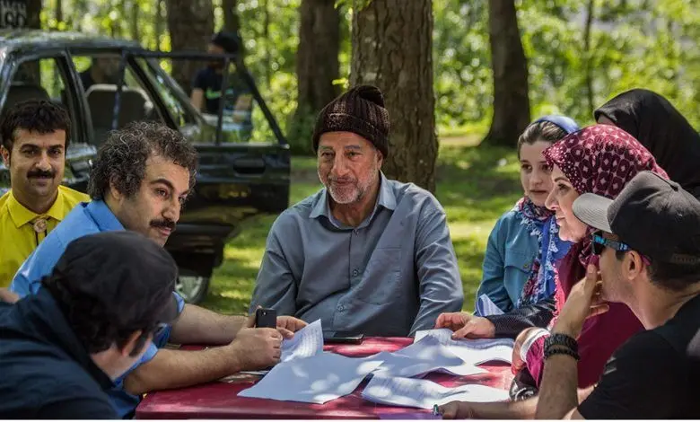 چرا تلویزیون دستمزدهای نجومی می‌دهد؟
