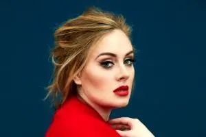 تصاویر جدیدی از «ادل»، نامزدش و مجریِ مشهور