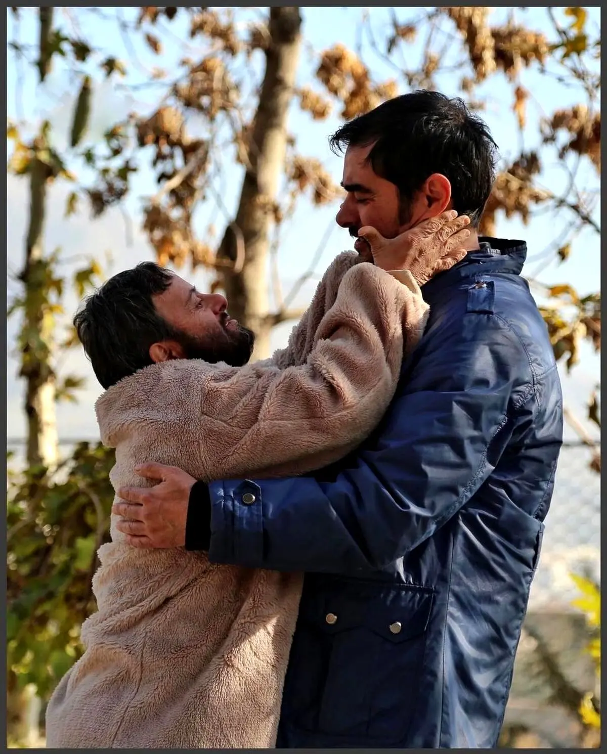 «نرگسی» با شهاب حسینی مدال “گاندی یونسکو” جشنواره “گوا” را دریافت کرد
