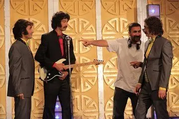 نسخه آنلاین «فسیل» منتشر شد؛ اما همچنان صدرنشین است
