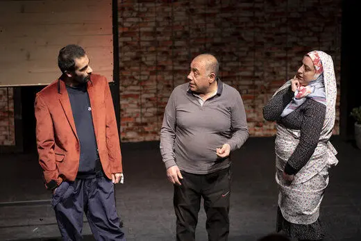 نقبی به حقوق‌های نجومی در «فیش آباد»
