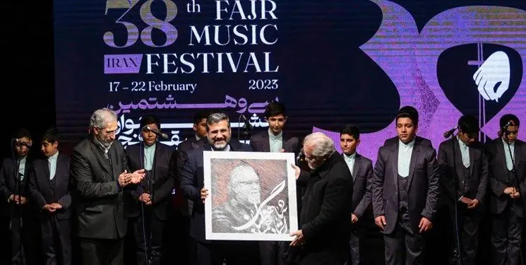 وزیر فرهنگ: جشنواره فجر باید قله سرود باشد
