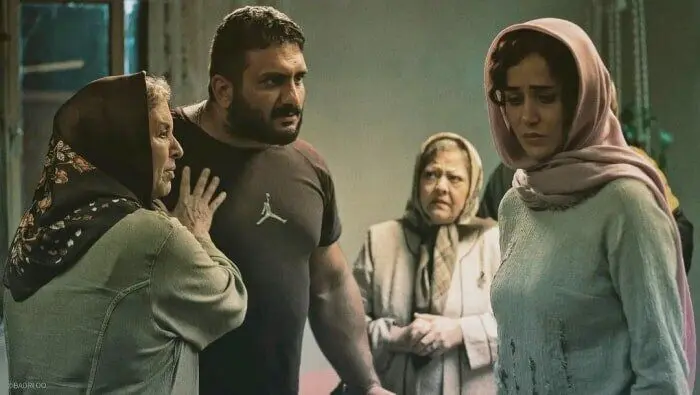 چرا ملاقات خصوصی پریناز ایزدیار و هوتن شکیبا پرفروش شد؟ / جدول پر مخاطب‌ترین فیلم‌های بعد از انقلاب
