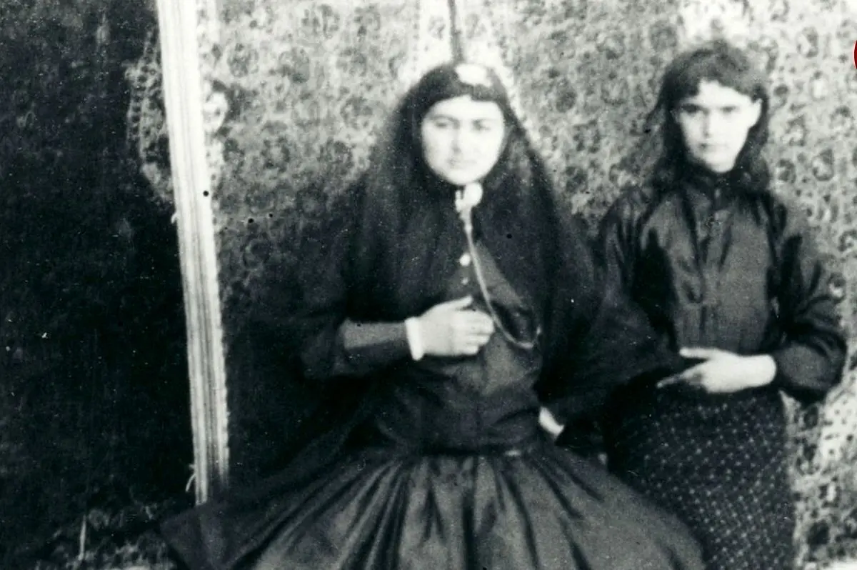 (تصاویر) دختری که به خاطر شباهت به «جیران» دل ناصرالدین‌شاه را برد