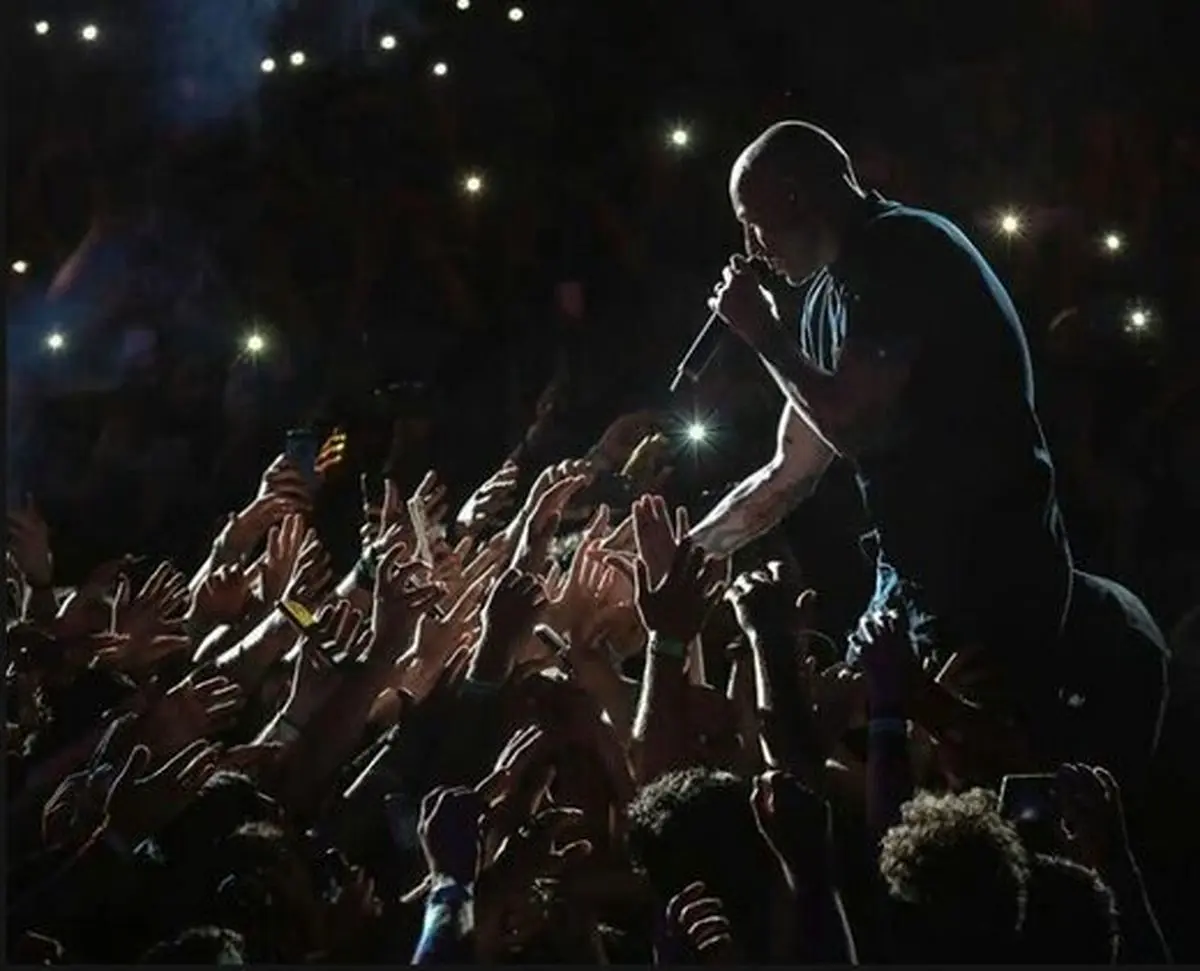 انتقاد خبرگزاری دولت از «طفره رفتن ۴ ماهه خوانندگان از اجرا» / این اتفاق، حداقل در ۲۵ سال اخیر، «بی‌سابقه» بوده است
