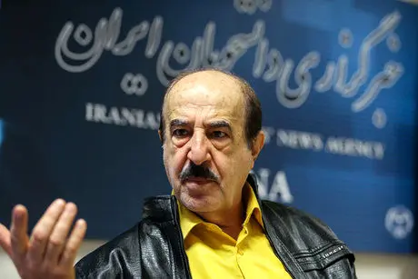 منوچهر آذری: ۵۰ سال مردم را خنداندم، چطور می شود نباشم؟!