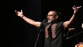 عزاداری جگرسوز محسن شریفیان داور برنامه «صداتو» به همراه مردم خونگرم بوشهر به یاد بندرعباس