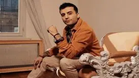جروبحث بازیگر مشهور با همسرش وسط میدان شهر
