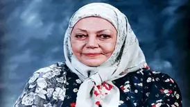 «حمیده خیرآبادی» در نمایی از فیلم علی و غول جنگل؛ سال 69
