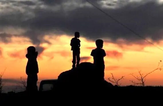 «فرزندان شب»؛ کودکان در کارخانه‌ مغزشویی داعش
