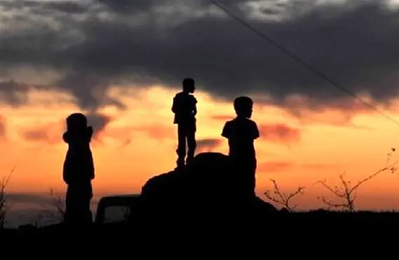 «فرزندان شب»؛ کودکان در کارخانه‌ مغزشویی داعش
