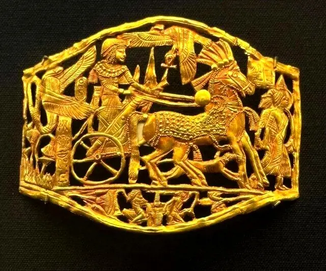 گنجینه فرعون به موزه جدید رسید/عکس