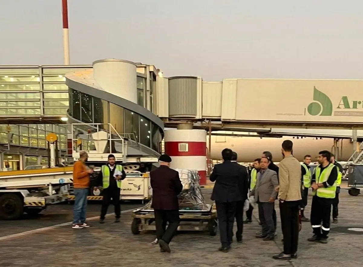 پیکر مرحوم اسلامی نُدوشن پس از ۱.۵ سال از کانادا وارد ایران شد
