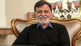 صحبت های مرتضی عقیلی هنگام دریافت تندیس حافظ پس از ۴۵ سال سکوت
