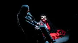 از عشق به نوید محمدزاده تا ماجرای قتل داریوش مهرجویی| بهاره رهنما، امیرغفارمنش و وحید آقاپور روی صحنه تئاتر
