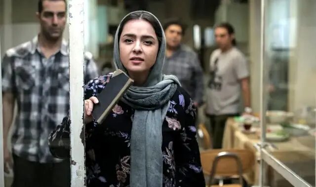 دستمزد نجومی درخواستی اکبر عبدی در دهه ۷۰ که باعث ممنوع الکاری او شد | ماجرای دستمزد ۹ میلیاردی یک کارگردان در سینمای ایران