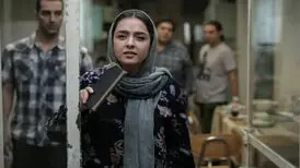 دستمزد نجومی درخواستی اکبر عبدی در دهه ۷۰ که باعث ممنوع الکاری او شد | ماجرای دستمزد ۹ میلیاردی یک کارگردان در سینمای ایران