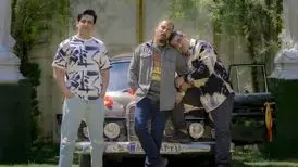 آغاز اکران آنلاین «بخارست» در نمایش خانگی/ وقتی انتشار ویدئوهای مخفی از استخر، دردسرساز می‌شود!