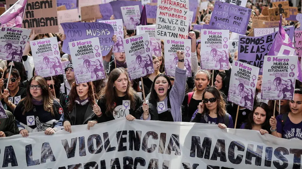 اسپانیا متلک انداختن به زنان در خیابان را ممنوع و جرم اعلام کرد