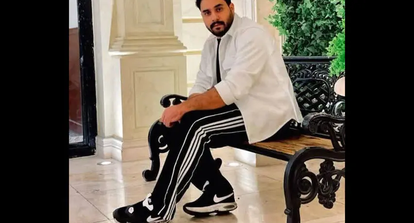 پویا شهبازی فعال سرود و هنرهای نمایشی شهید شد