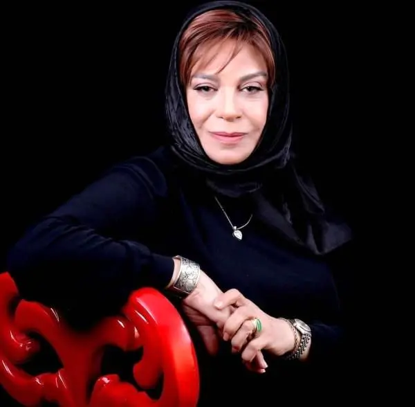 گوهر خیراندیش: من منتظر هستم دخترانم ازدواج کنند تا من هم بعد از آنها همسر خودم را پیدا کنم