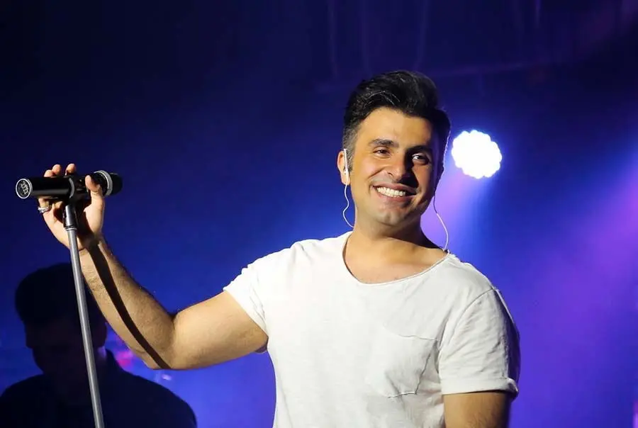 کنایه عجیب خواننده معروف به شرکت کنندگان در کنسرتش + فیلم